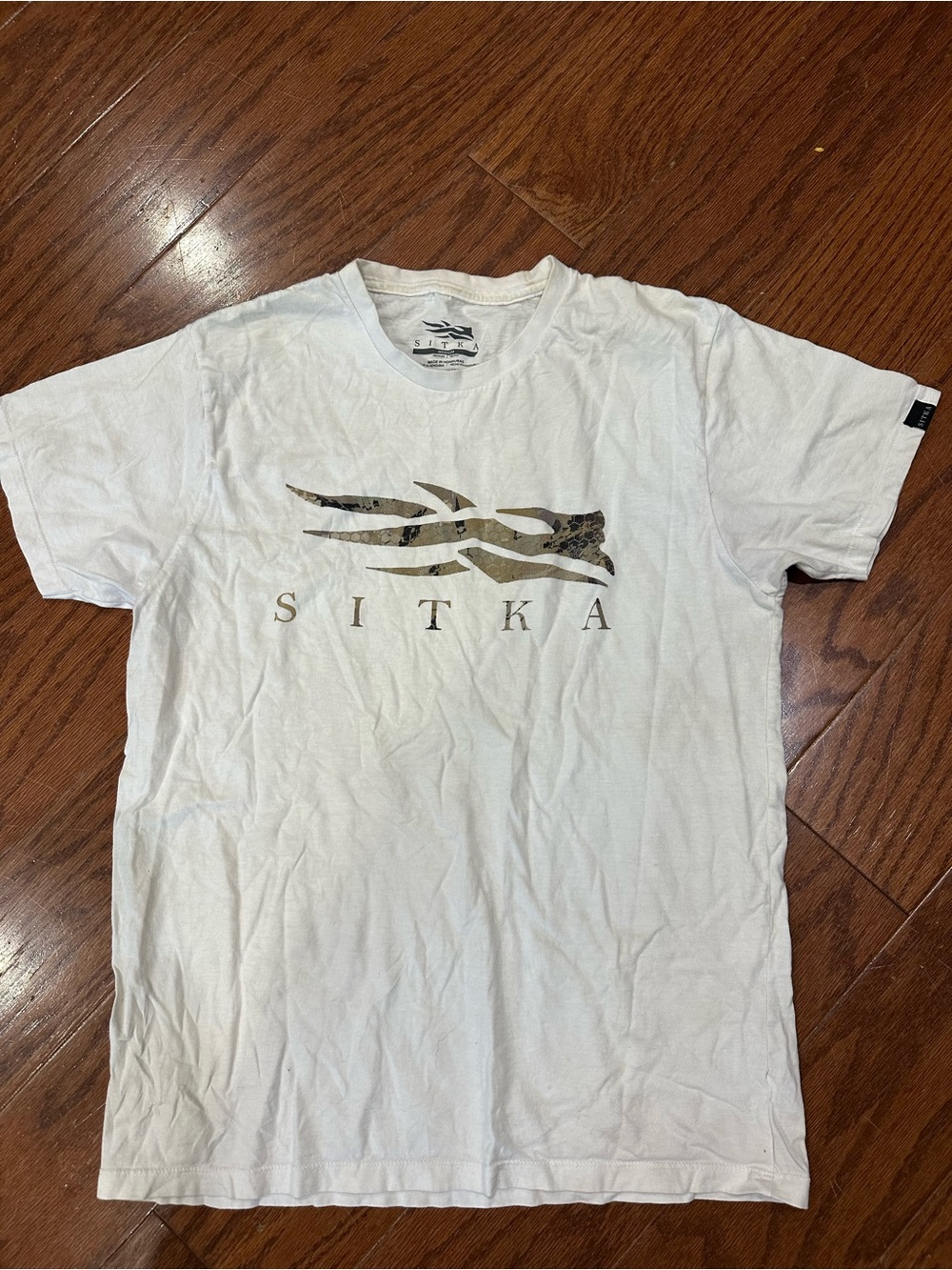Sitka Men’s White Short-Sleeve Logo Tee with Camo Accent